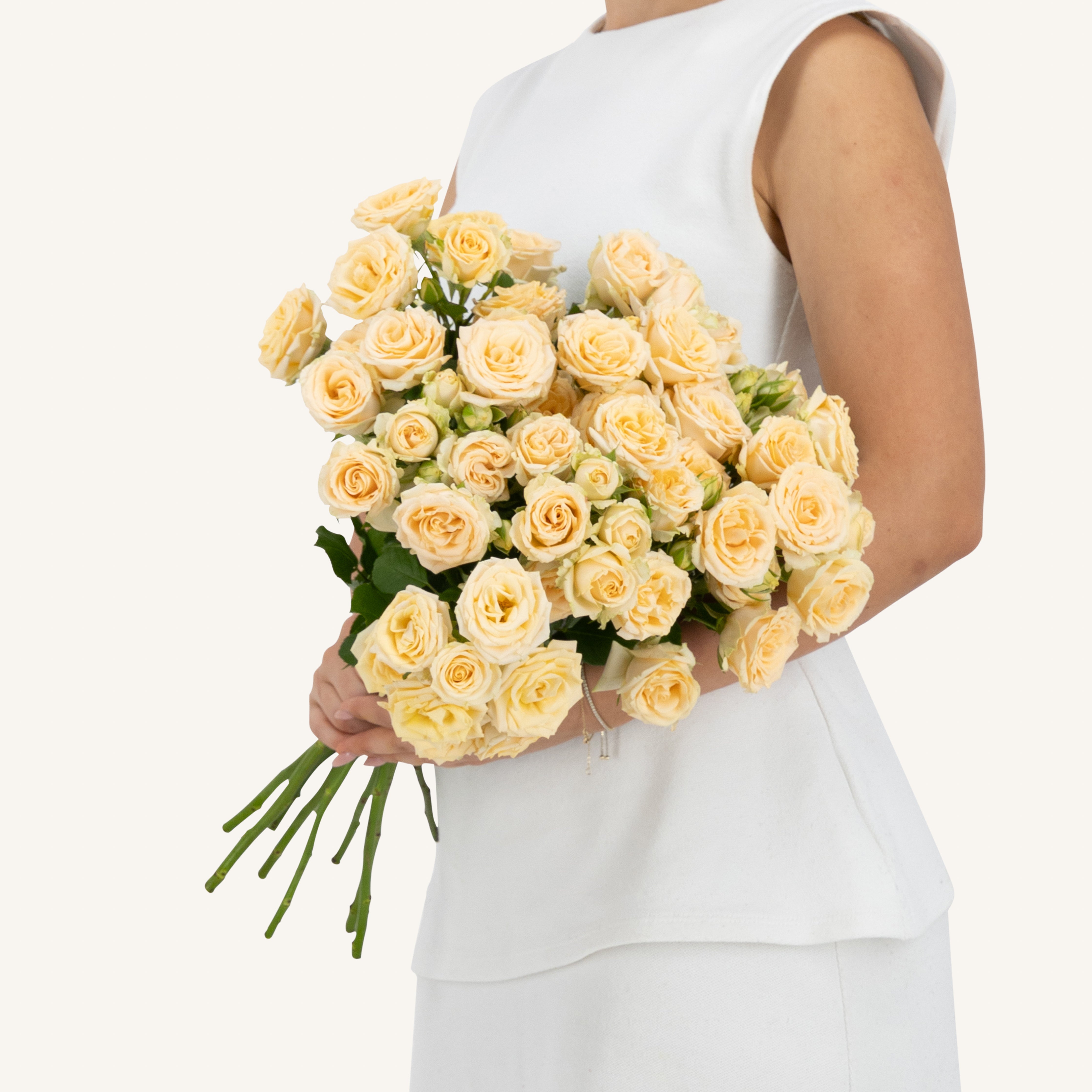 10 Peach Spray Roses Bunch