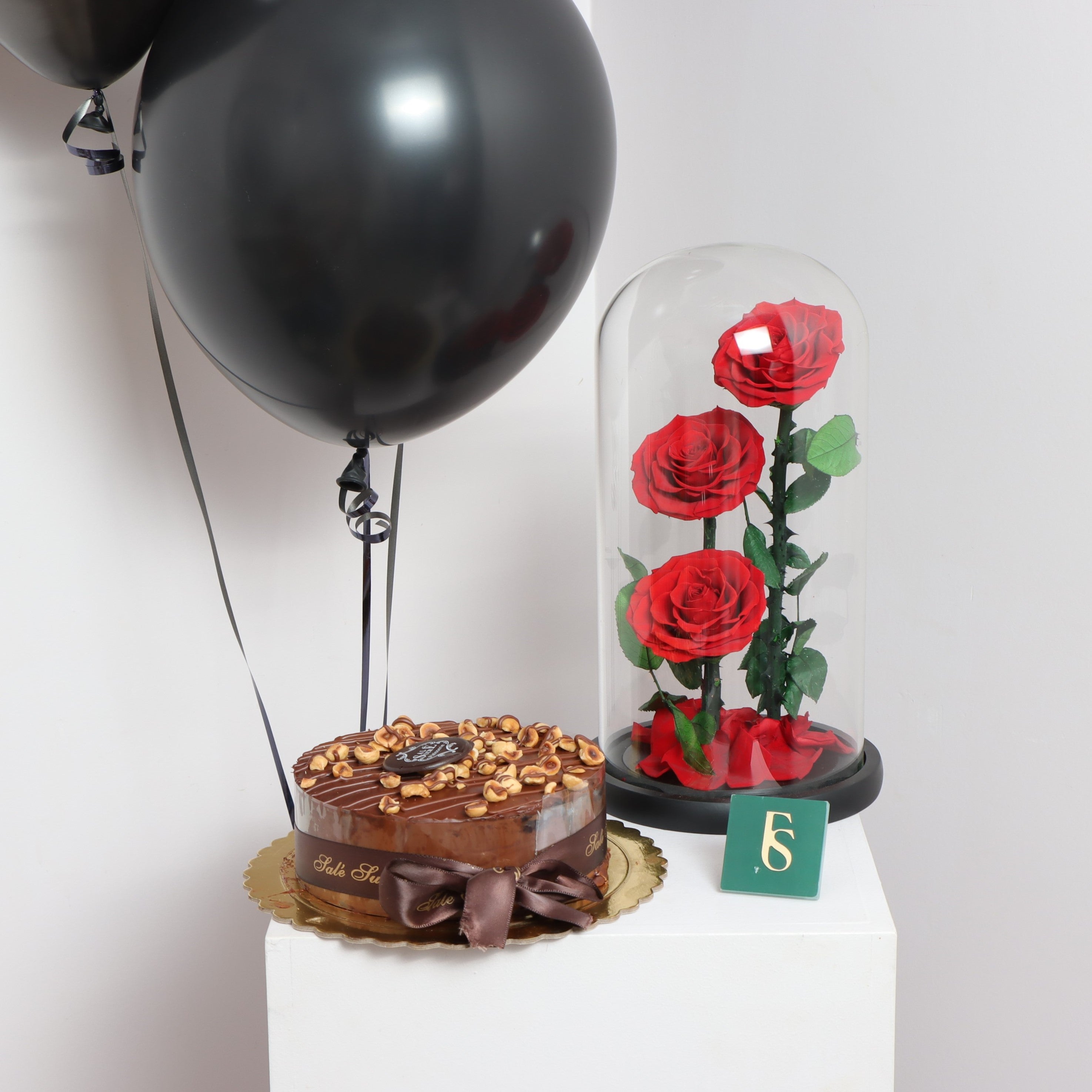 Forever Rose Dubai, Cake and Flowers Delivery Flowers Square