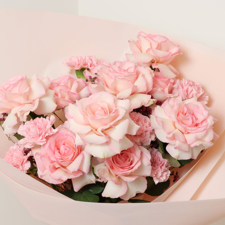 Pink flower bouquet for birthday
