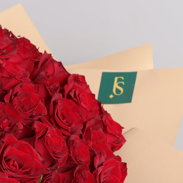 100 Red Roses Bouquet Valentine By Same Day Flowers Dubai 