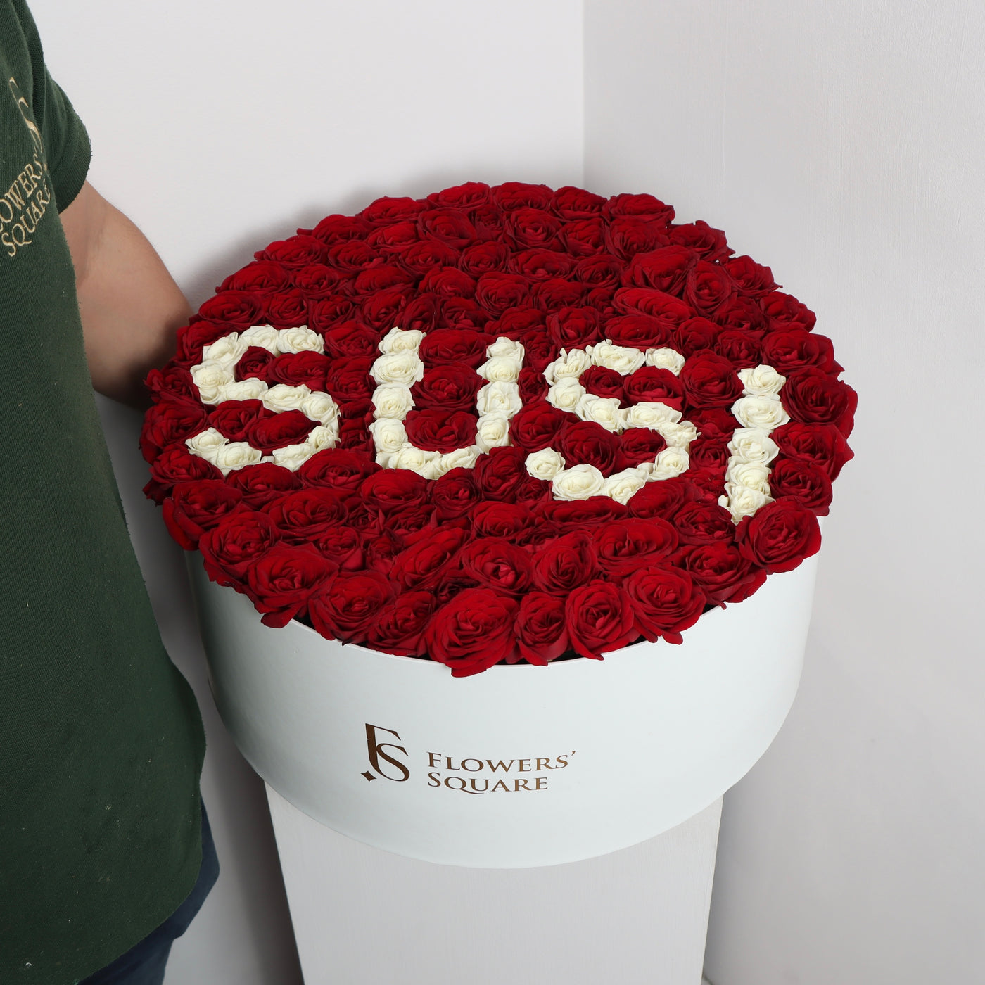 Name on Flower Box Roses(23cmx40cm)