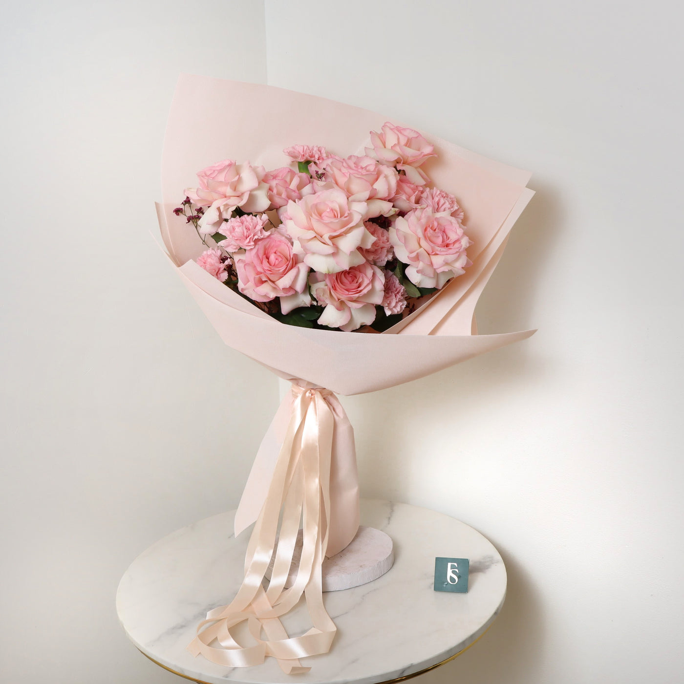 Pink flower bouquet 