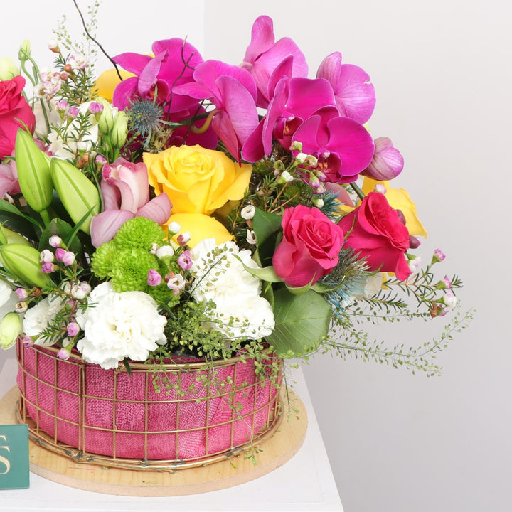 Floral Basket Hue Free Delivery in Dubai