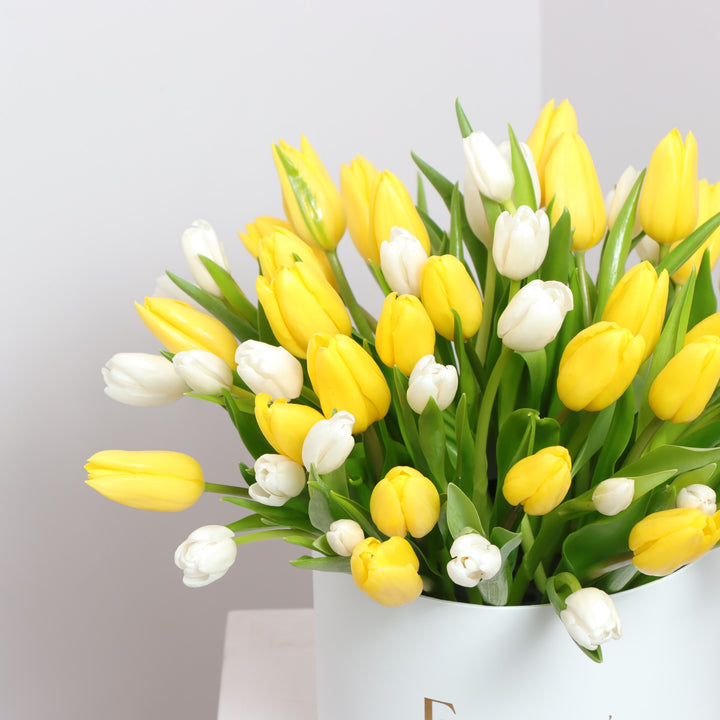 best gift with yellow & white tulips