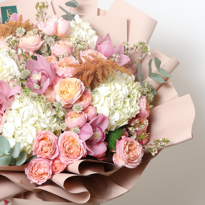 Buy Flower Bouquet in Dubai