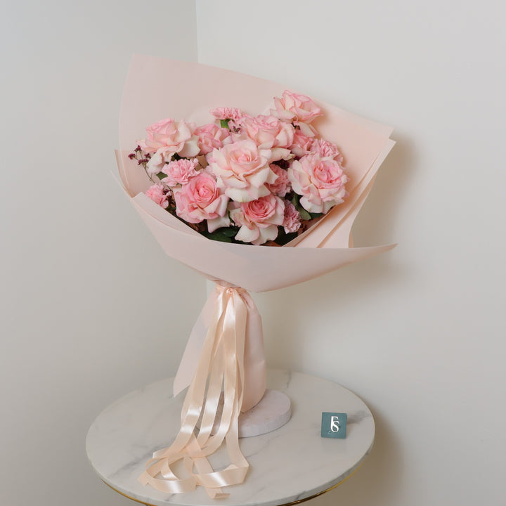 cheap Pink flower delivery Dubai