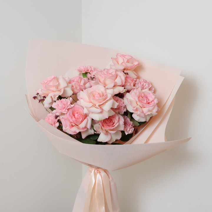 Buy Pink flower bouquet in Dubai