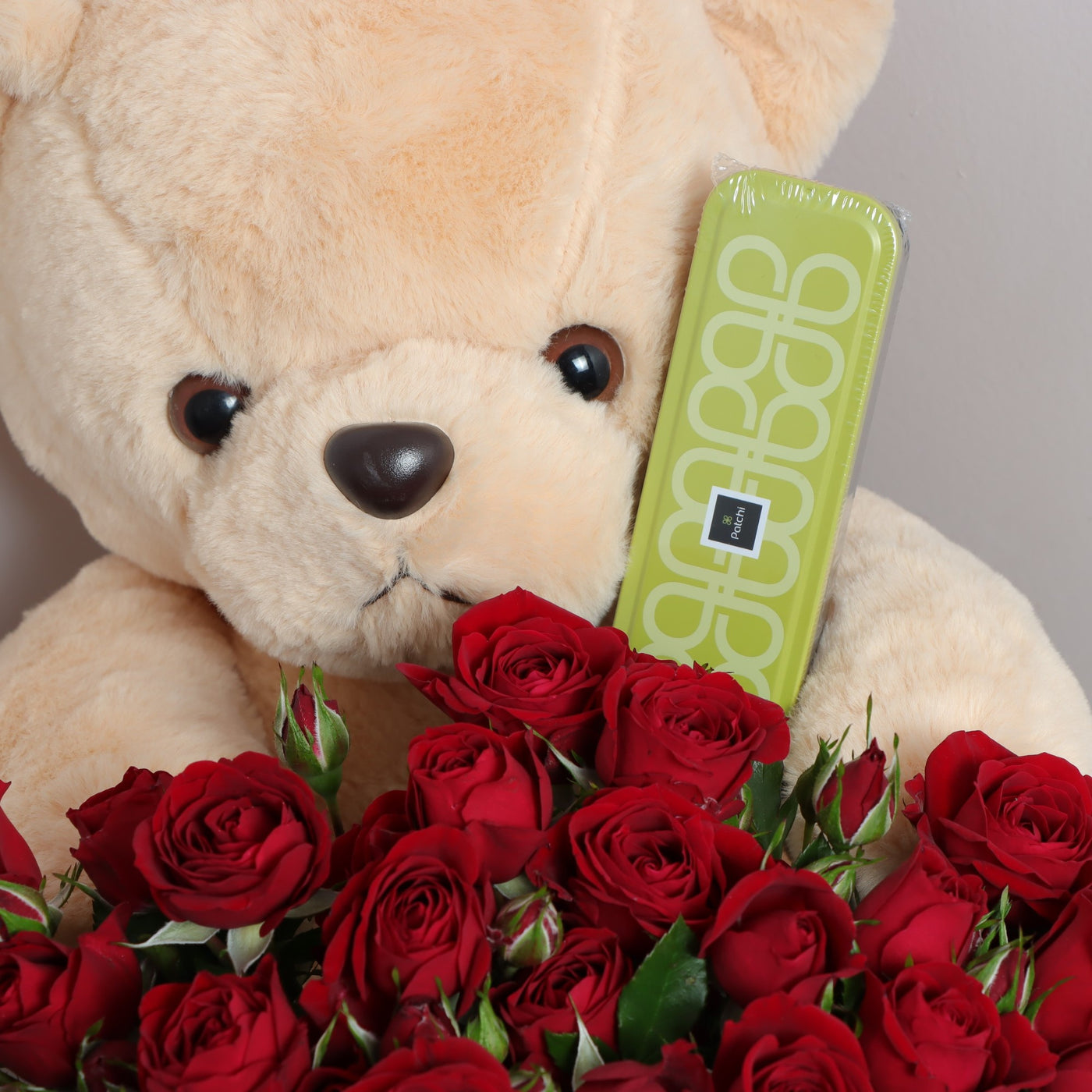 Roses Bouquet With Patchi & Teddy for Valentines Day