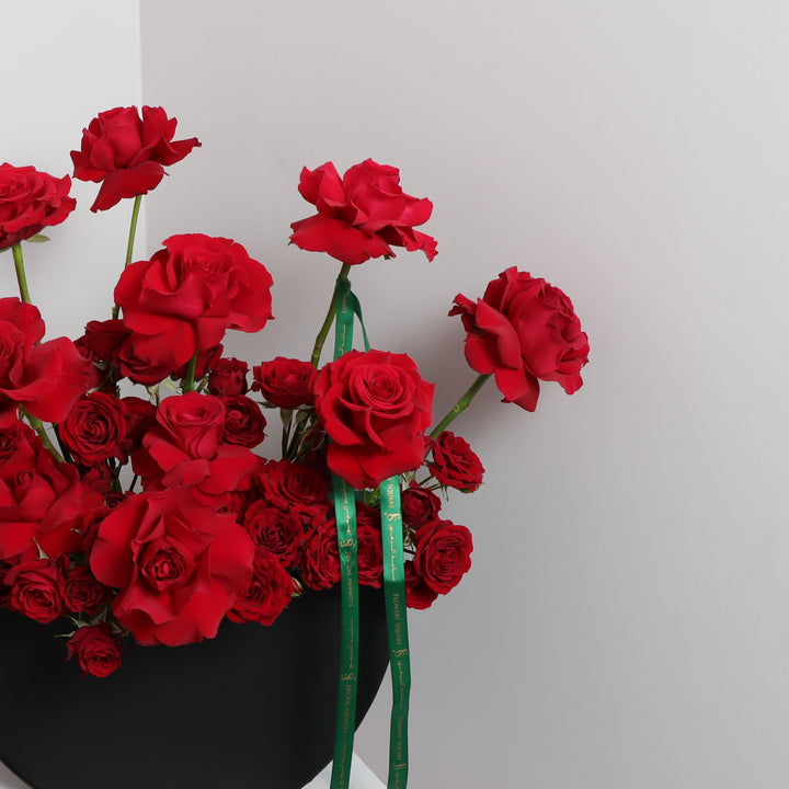 Valentine Flowers Box buy Online