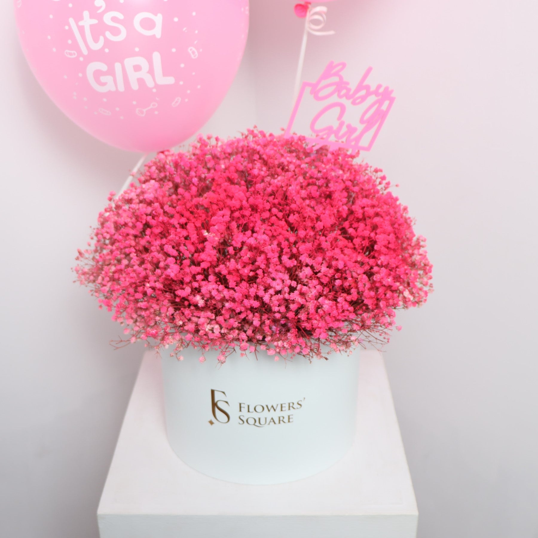 Baby Girl Flower Box - Gypsophila Flowers (35cmx30cm)