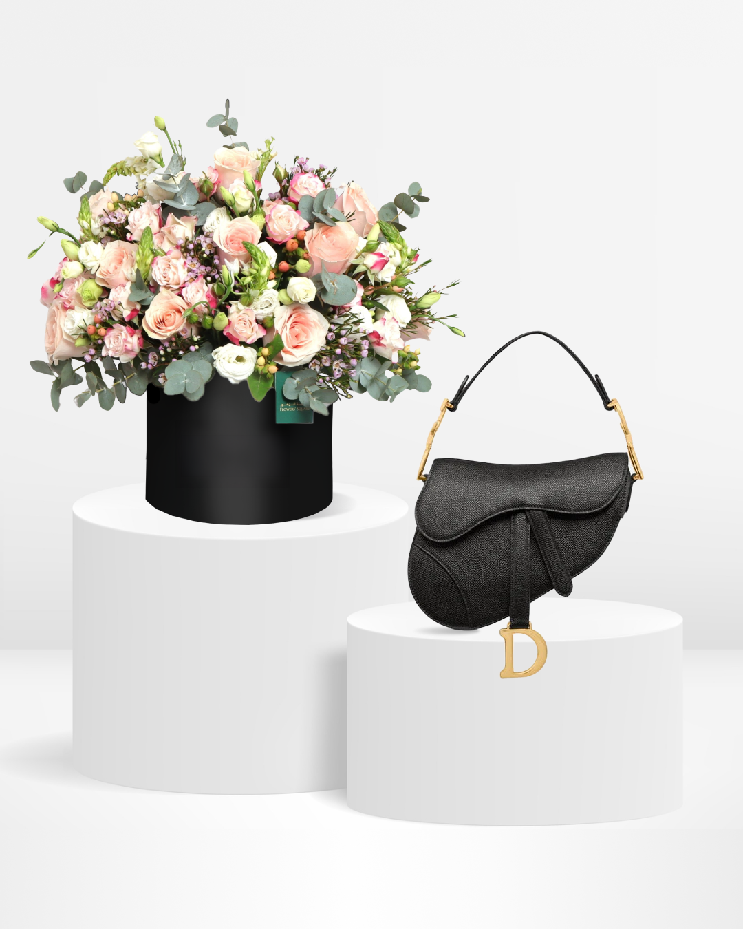 World of Oz Flowers X DIOR Saddle Small Black (Pre-Owned)