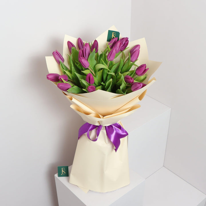 Classy Purple Tulip bouquet in Dubai