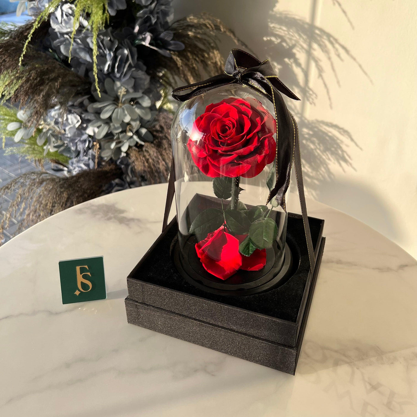  1 forever rose red dubai where to buy