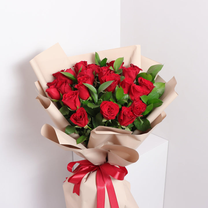 Glam Red Bouquet Of Flowers