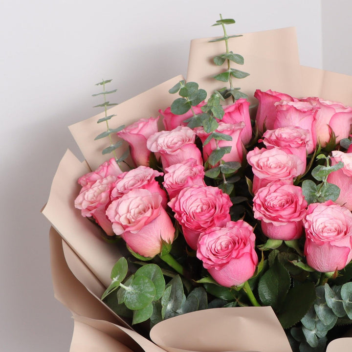 Wave Pink Rose Bouquet of Flowers